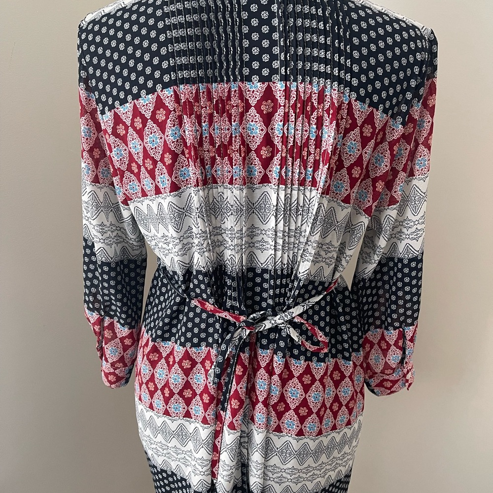 American Rag Extra Cie Sheer Button Up Tunic - Picture 2 of 3